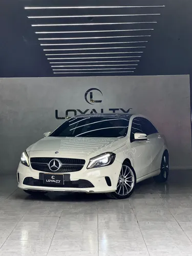 Mercedes Benz A200 AMG line