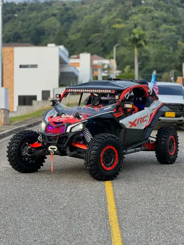 CAN-AM MAVERICK X3 XRC TURBO RR 2021