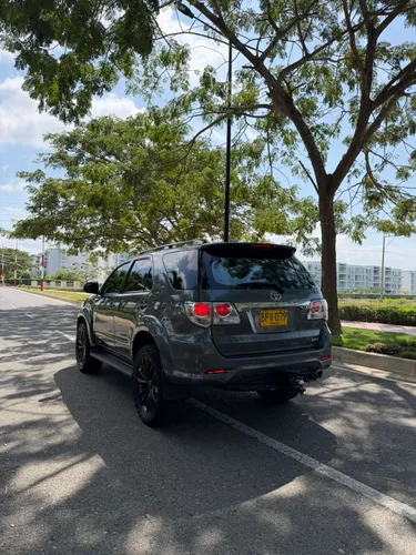 Toyota fortuner 2014