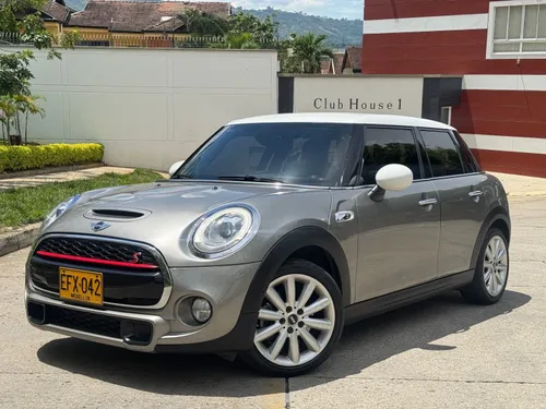 Mini cooper s f55 2018