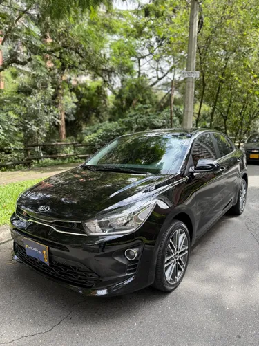 2022 Kia rio vibrant mecanico 1400cc