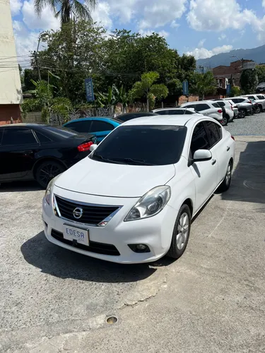 NISSAN VERSA ADVANCED AT