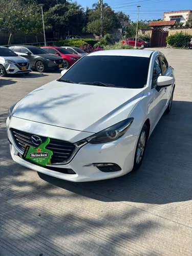 Mazda 3 touring 2019 segunda generación 