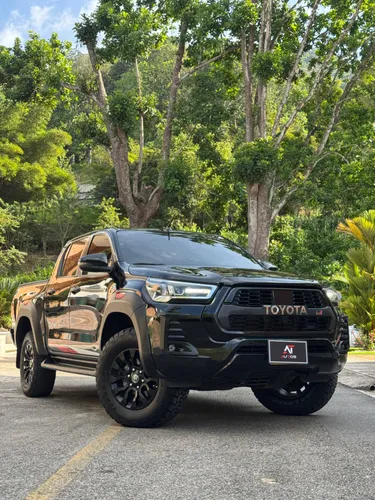 TOYOTA HILUX GR  2.8 Aut  2022  4X4  DIESEL