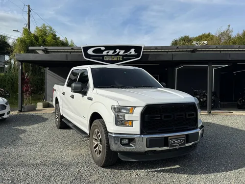 FORD F150 XLT  
