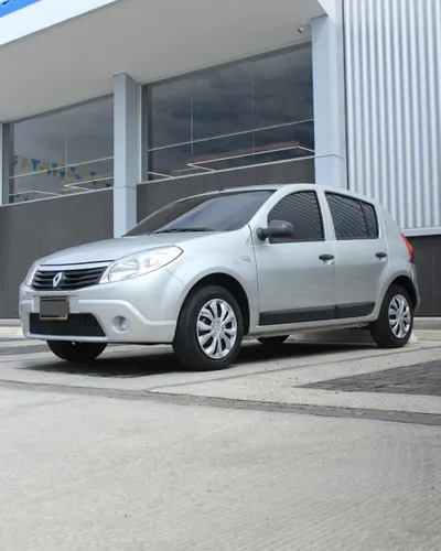 RENAULT SANDERO 2012