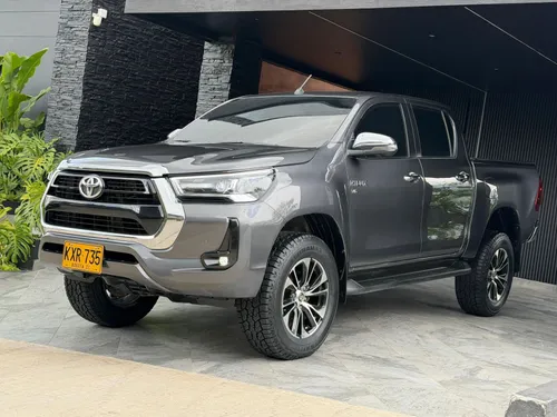 TOYOTA HILUX SRX  2022  GASOLINA  BLINDAJE 2 PLUS  4X4