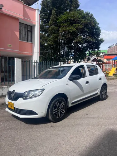 Renault sandero 2016