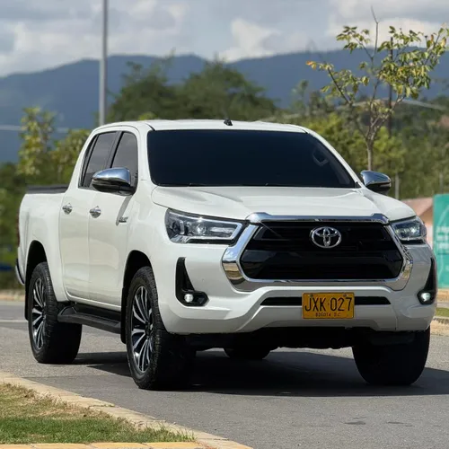 TOYOTA HILUX 2.8 SRV