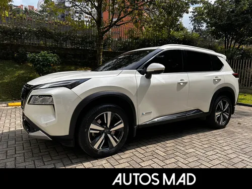 NISSAN X-TRAIL EXCLUSIVE E-POWER