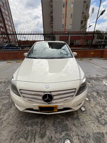 Mercedes Benz B200 1.6turbo 7 velocidades
