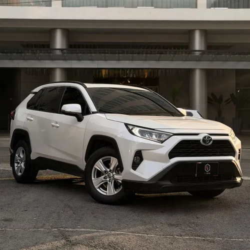 TOYOTA RAV4 XLE 2020