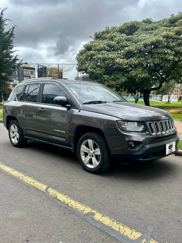JEEP COMPASS SPORT  TP 2.4cc 4X2 MOD 2015