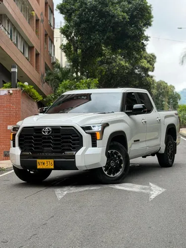 Toyota Tundra Limited TRD Híbrida 2024
