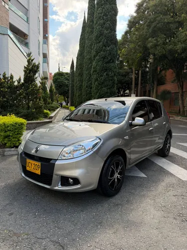 Renault Sandero Dinamque Mt 2015
