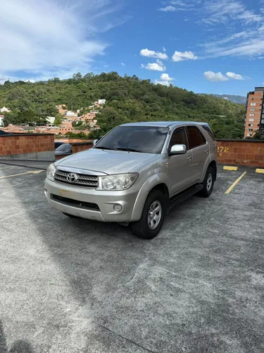 TOYOTA FORTUNER SRS URBANA