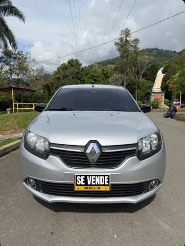 Renault Sandero polar 2020