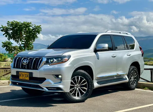 Toyota Prado VXL Europea 2013 Diesel  Full Gama  Actualizada 2020  Suspensión Neumática  Cámaras 360  Rines 20  
