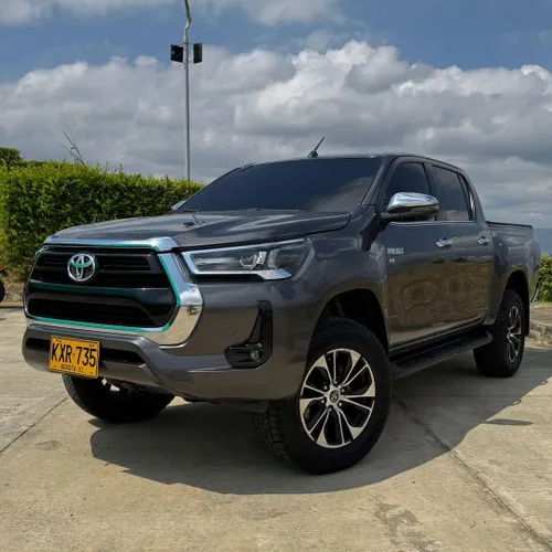 TOYOTA HILUX SRX  2022  GASOLINA  BLINDAJE 2 PLUS  4X4