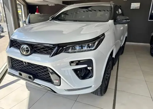 Toyota Fortuner GR 2026