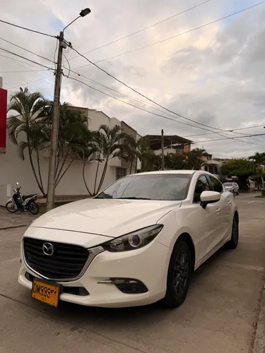 Mazda 3 touring 2017 