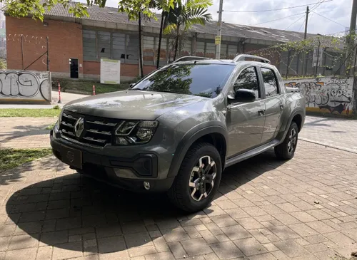 Renault Oroch Intens At 2025