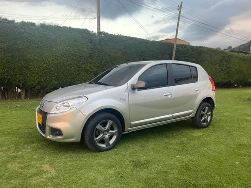 RENAULT SANDERO DYNAMIQUE FULL EQUIPO 