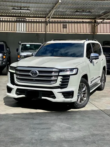 Toyota Land Cruiser Lc300 VXR 2025 Entrega inmediata 