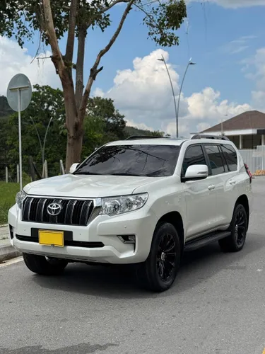 TOYOTA PRADO TXL  2022  2.8 DIÉSEL  4X4