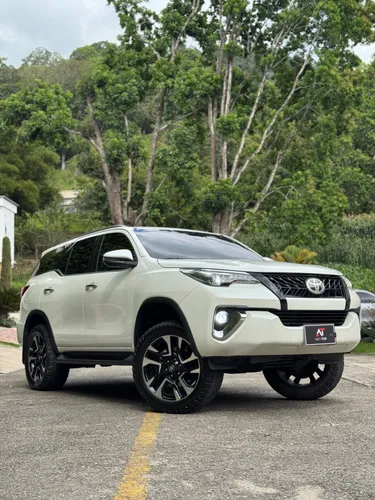 TOYOTA FORTUNER SRV  2020  2.7 GASOLINA