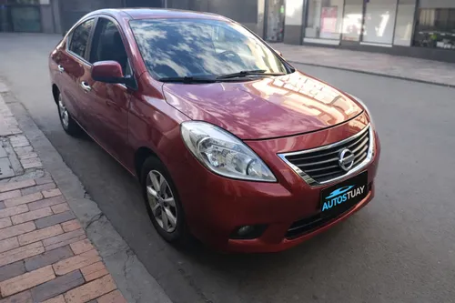 Nissan versa 2015