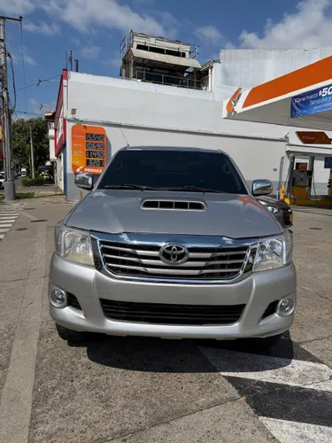 Toyota Hilux 2015 2.5 Diesel Mecánica 4x4