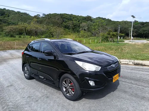 HYUNDAI TUCSON I35 GL 2013
