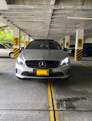 Mercedes Benz A200 1.6 Turbo.