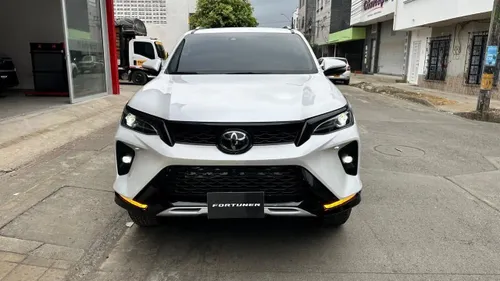 TOYOTA FORTUNER SRV  2026  2.8 DIESEL  4x4 