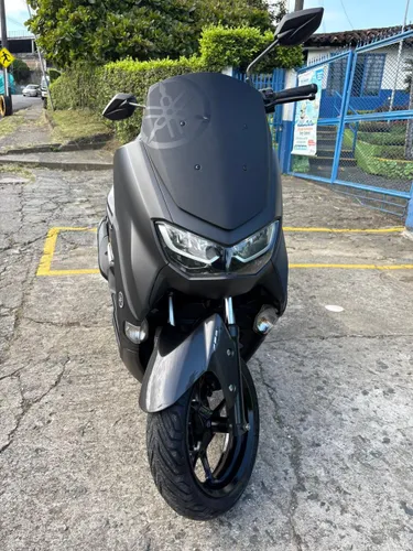 Yamaha N-Max Connect 