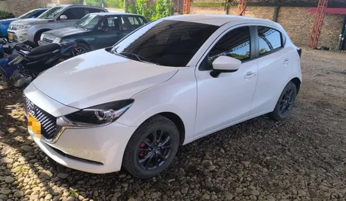 Mazda 2 hatchback 