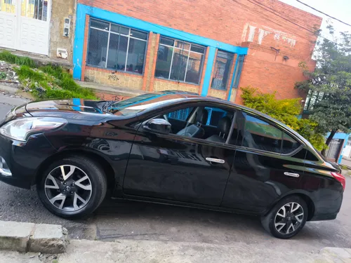 Nissan versa advance mt