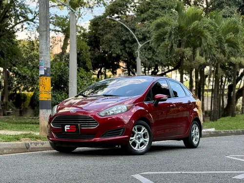 FORD FIESTA SE SEDAN 2015