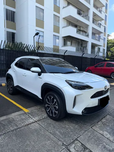 Toyota yaris cross híbrida 2022 XLS 