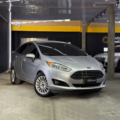 Ford fiesta titanium mecanico  2016