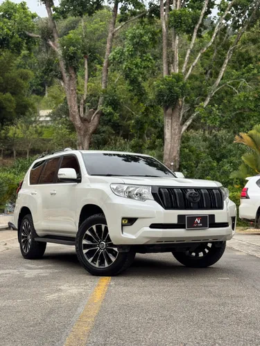 TOYOTA PRADO TXL  2022  4.0 GASOLINA  4x4 