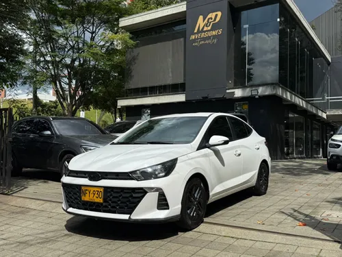 HYUNDAI HB20S 2024 Automático 