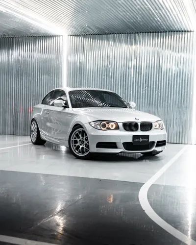 BMW 135i 2011