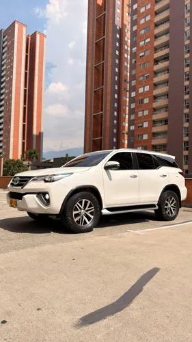 Toyota fortuner SRV 2019 4x4 28