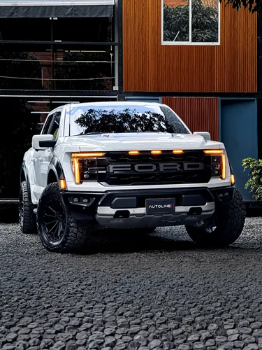 Ford F-150 Raptor Supercrew 2025