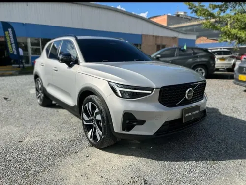 Volvo XC40 Ultimate Dark 2023