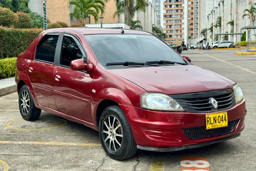 Renault Logan Expression 2012 con aire