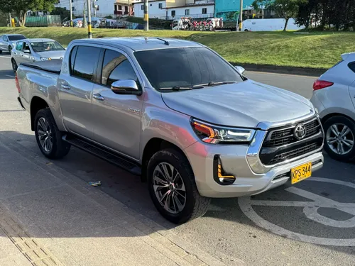 Toyota Hilux SRX 2021 AT 2.8