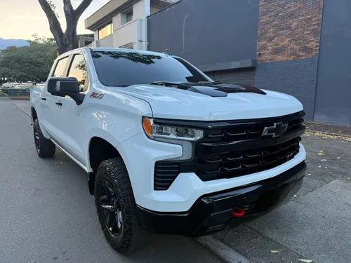 Chevrolet Silverado ZZ1 2024 NO PERMUTAS